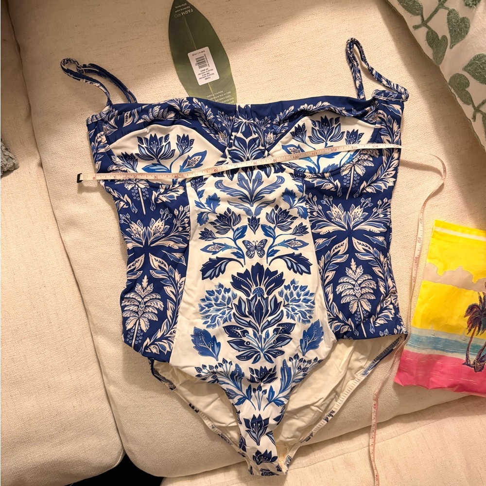 FARM Rio Blue and Cream Floral Women's One Piece - Picture 3 of 8